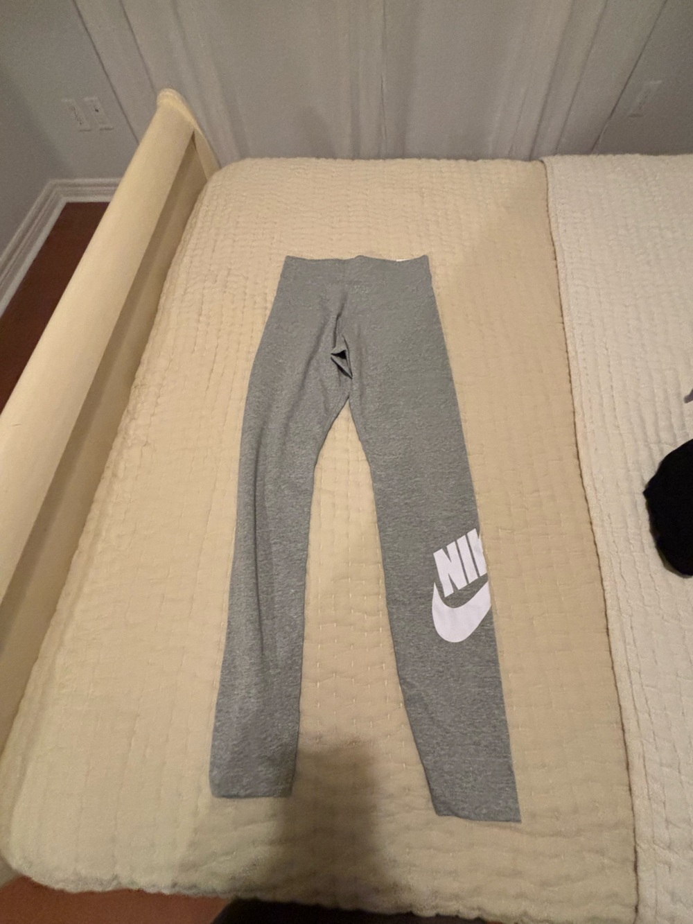 Nike ladies Gray Logo Leggings - Kids Bottoms